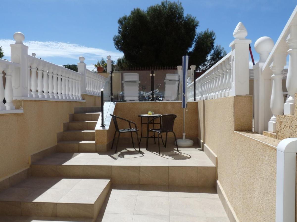 Modern Apartment Near Beach La Mata  Eksteriør bilde